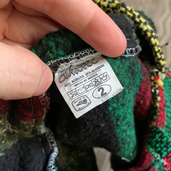 Mexican sweater - Picture 2 of 2